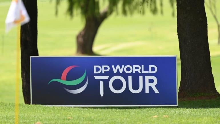 dp-world-tour-sign-g.jpg