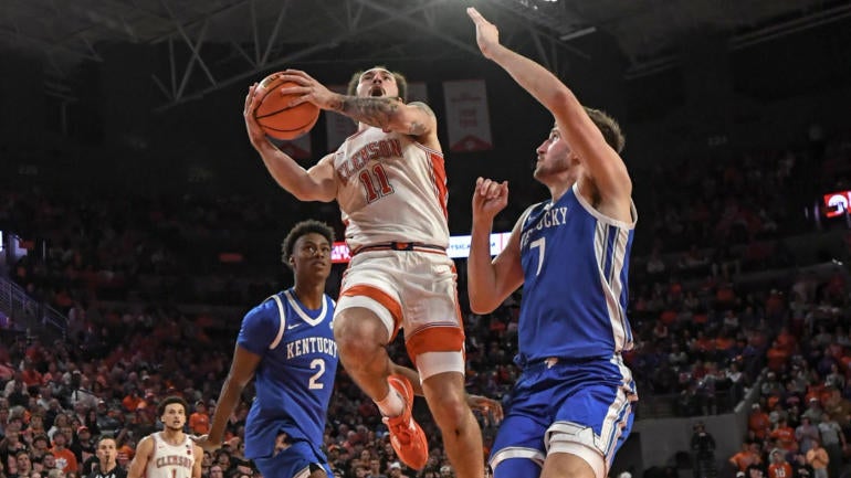 NCAA Basketball: Kentucky at Clemson