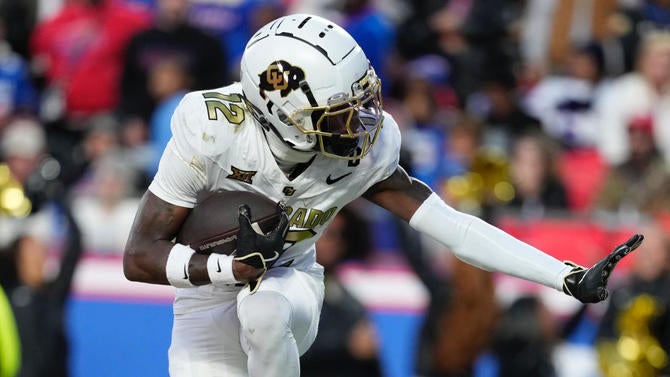 travishunterheismanpose.jpg