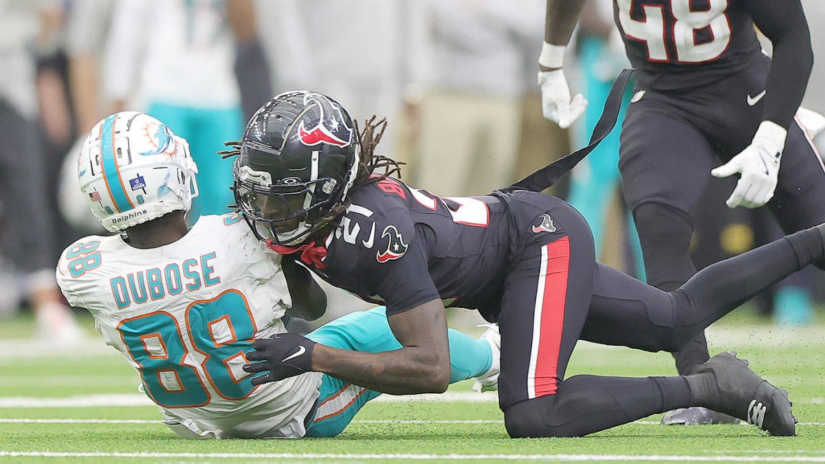 Dolphins’ Grant DuBose in stable condition after being stretchered off following hard hit vs. Texans