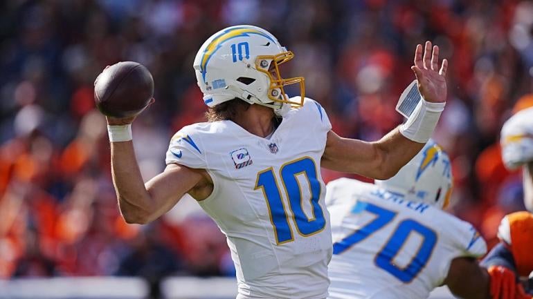 justin-herbert-chargers.jpg