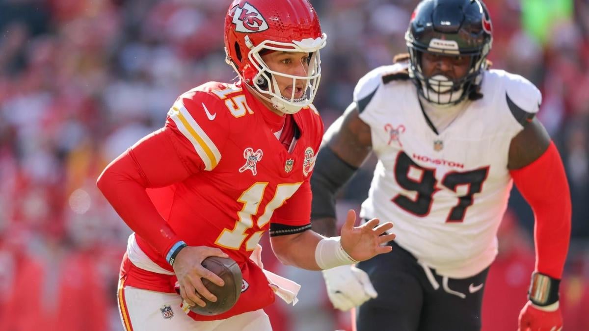 Chiefs vs. Texans score, takeaways: Patrick Mahomes looks like himself as Kansas City wins another close game