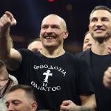 oleksandr-usyk-smile-klitschko.jpg