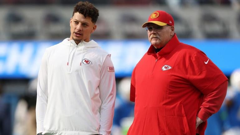 mahomes-raid.jpg