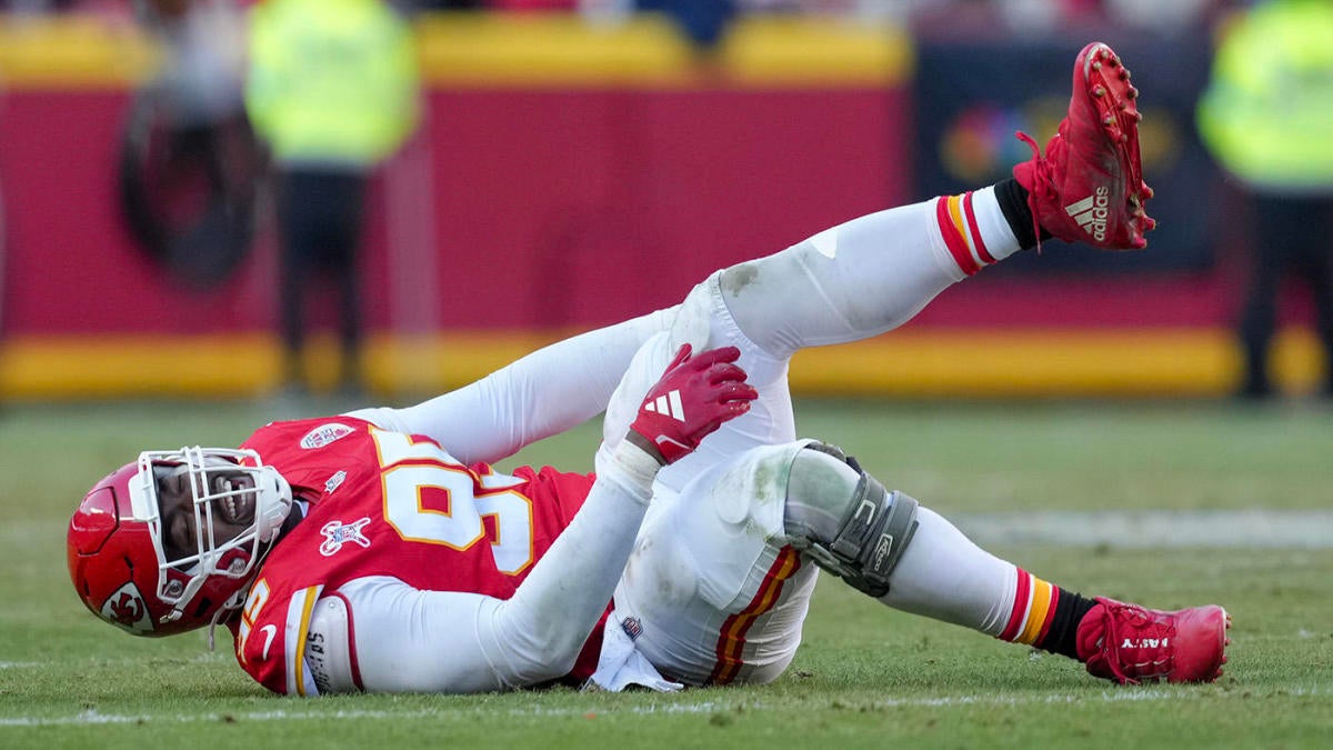 Chiefs injury updates: DT Chris Jones questionable, LT D.J. Humphries out for Christmas Day game vs. Steelers - CBSSports.com