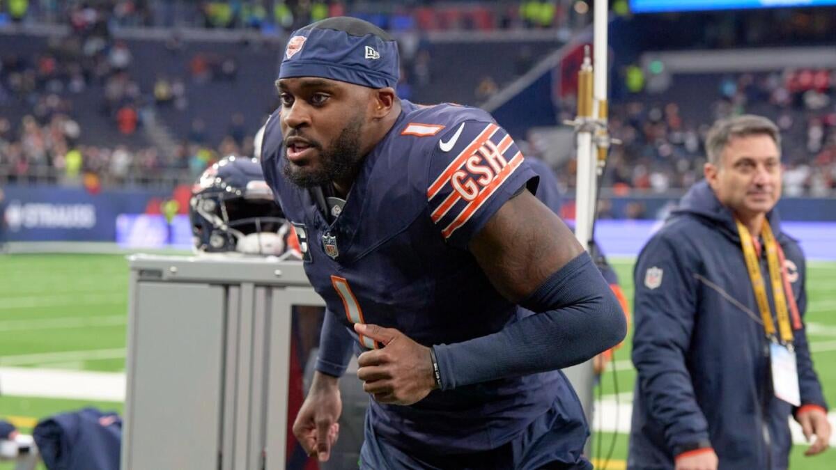 Bears CB Jaylon Johnson will miss 'a few weeks' due to offseason leg injury Bears CB Jaylon Johnson will miss 'a few weeks' due to offseason leg injury
