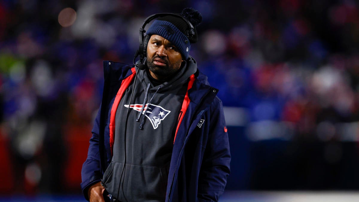 Patriots’ Jerod Mayo refuses to explain decision to start Rhamondre Stevenson after saying he would be benched