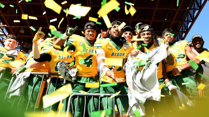 northdakotastatebisonfootball.jpg
