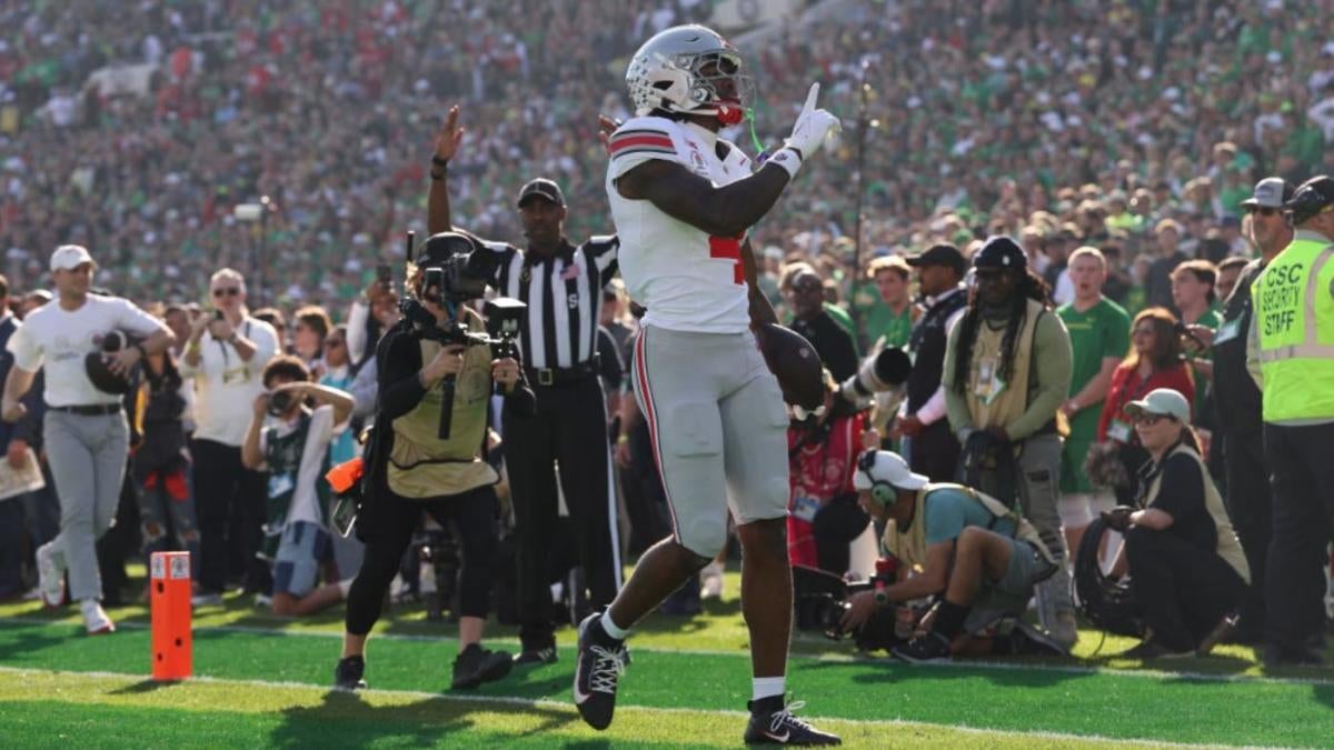 Ohio State star Jeremiah Smith sets Big Ten freshman receiving record in Rose Bowl win over Oregon