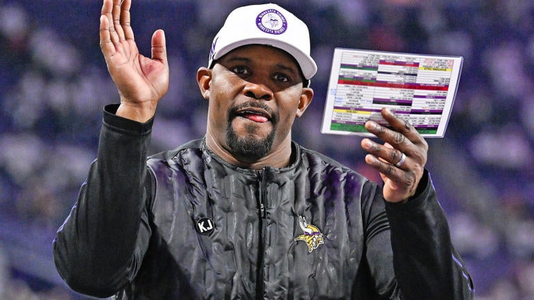 getty-brian-flores-vikings.jpg