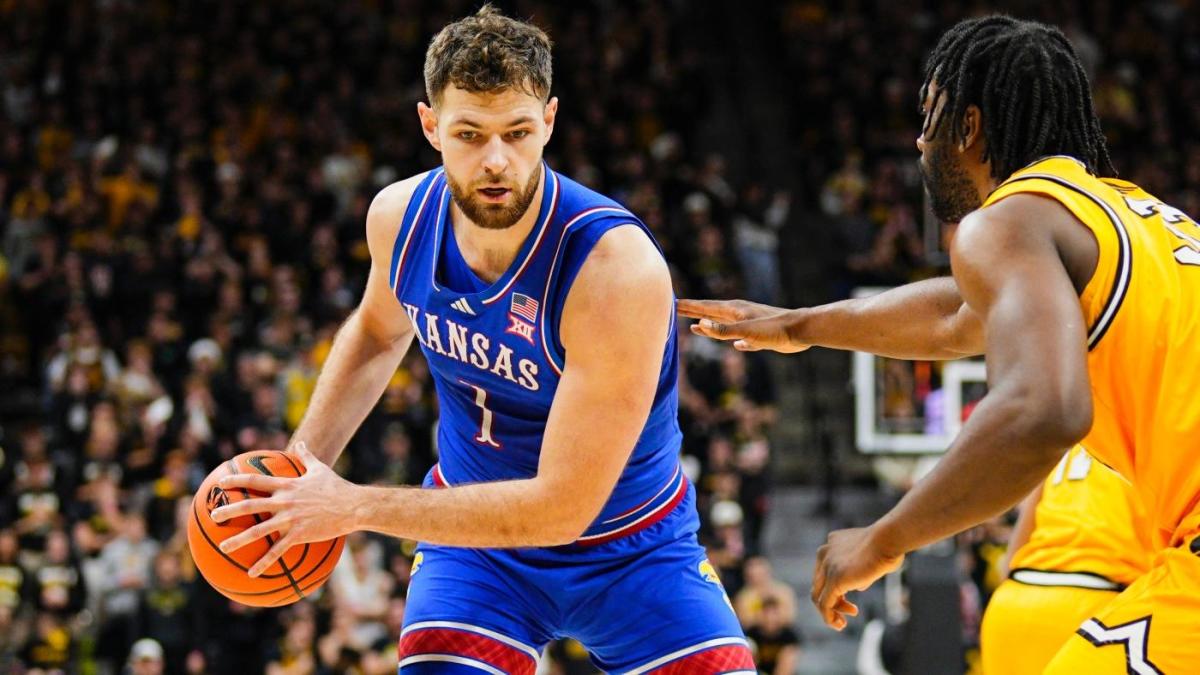 Model reveals three college basketball best bets, parlay picks for Tuesday, Feb. 18: Fade Kansas and more