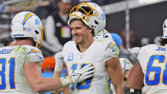 getty-justin-herbert-chargers.jpg