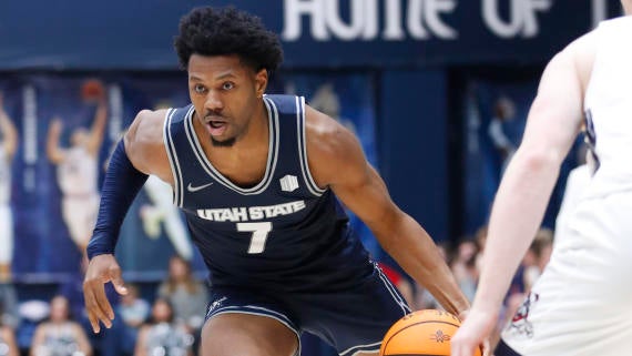 COLLEGE BASKETBALL: DEC 22 Utah State at Saint Mary's
