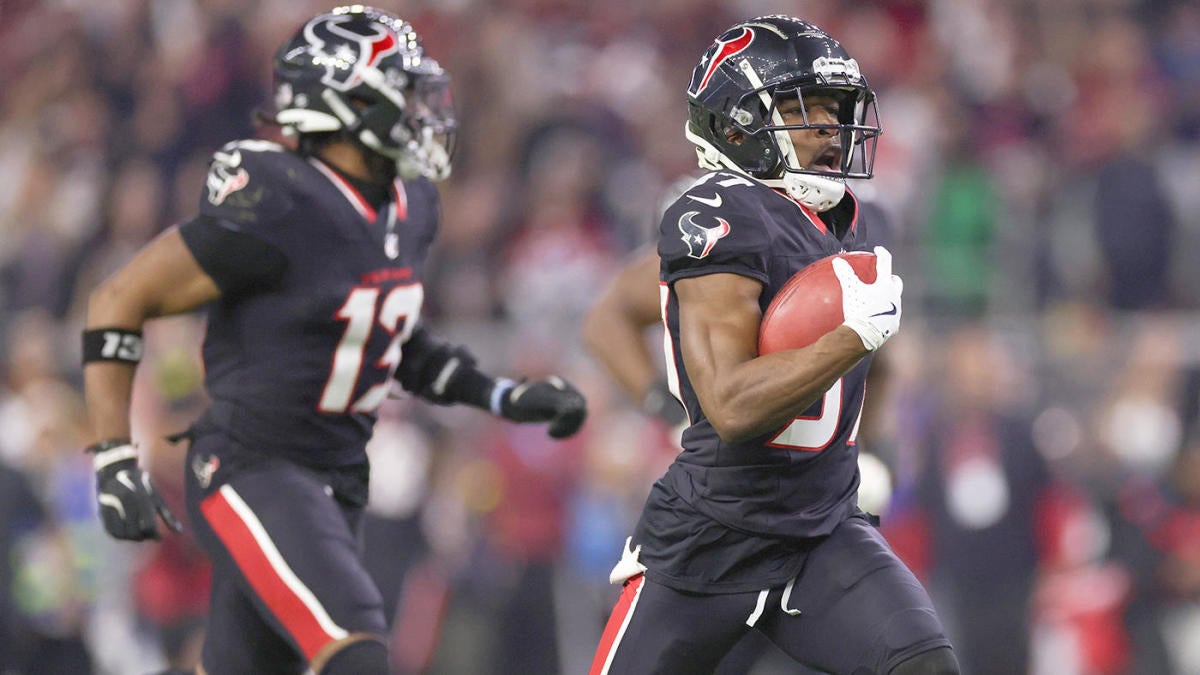 NFL playoffs 2025: Chaos ensues after Chargers' wild 86-yard touchdown as Texans return blocked extra point - CBSSports.com