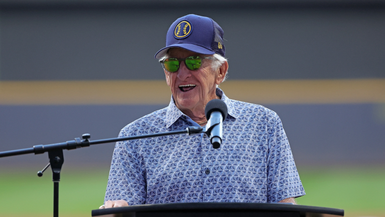 uecker-getty.png
