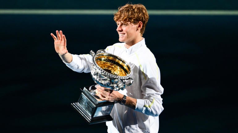 TENNIS-AUS-OPEN-PODIUM