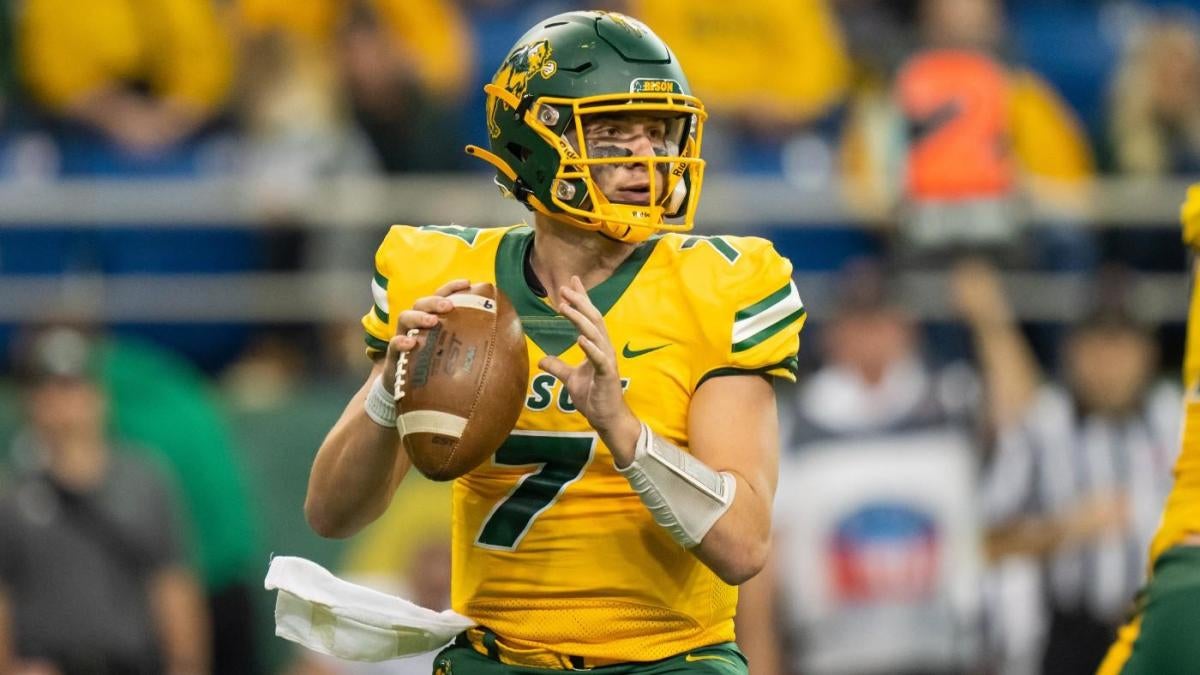 The Hunt Report: Small-school prospects making most of opportunities at Shrine Bowl The Hunt Report: Small-school prospects making most of opportunities at Shrine Bowl