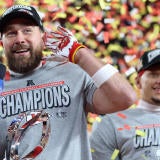 travis-kelce-patrick-mahomes-chiefs-usatsi.jpg