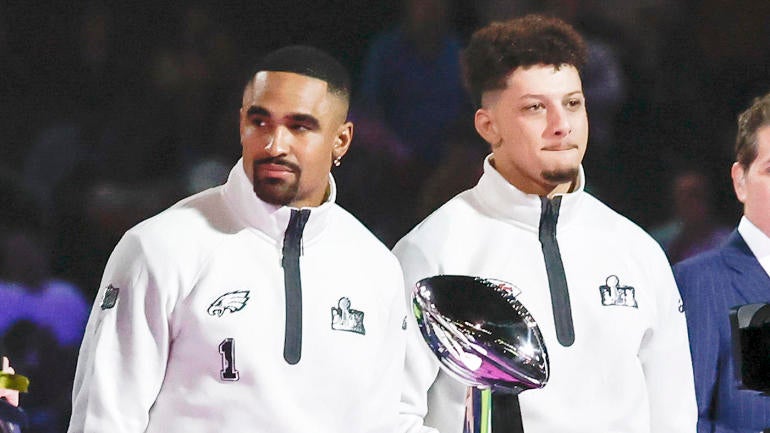 hurts-mahomes-g.jpg