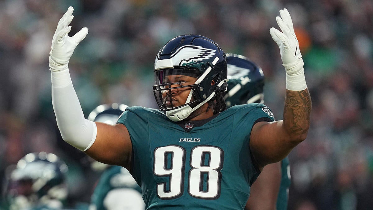 Eagles Super Bowl injury report: Jalen Carter dealing with illness; updates on Cam Jurgens, Landon Dickerson