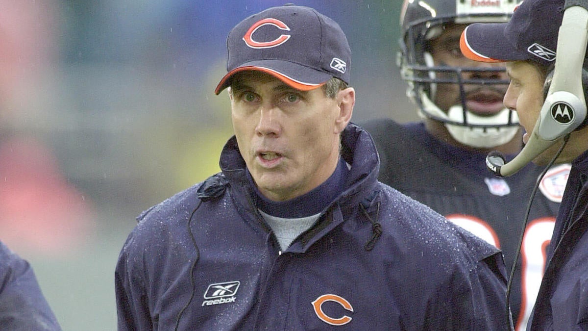 Dick Jauron, former Bears, Bills head coach and NFL Coach of the Year winner, dies at 74