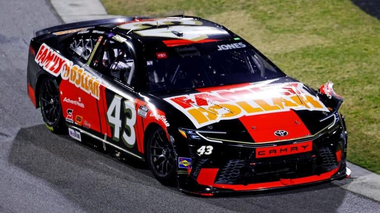 nascar-cars-usatsi.jpg