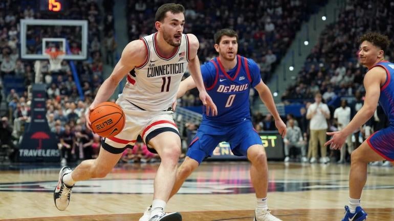 alex-karaban-uconn-usatsi.jpg