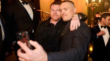 canelo-alvarez-oleksandr-usyk.jpg