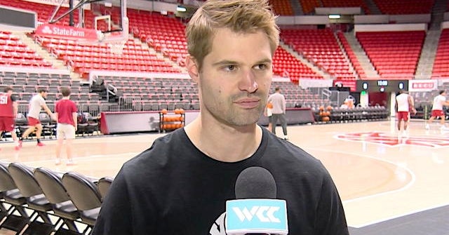 1 minute with David Riley on slowing down Zags in post, Beasley sold ...