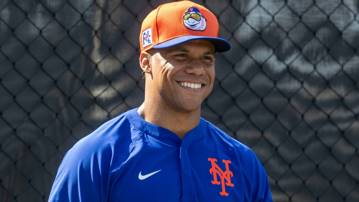 Mets' Juan Soto homers in first spring training at-bat with new club