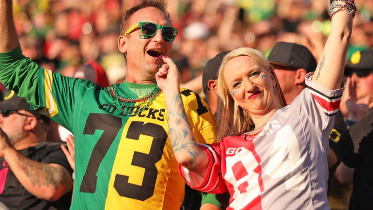 getty-oregon-ohio-state-fans.jpg
