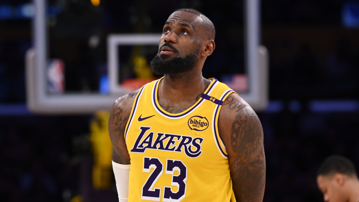 LeBron James injury: How the Lakers can survive the next few weeks without the face of the league - CBSSports.com