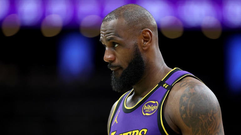 030825-lebronjames.jpg