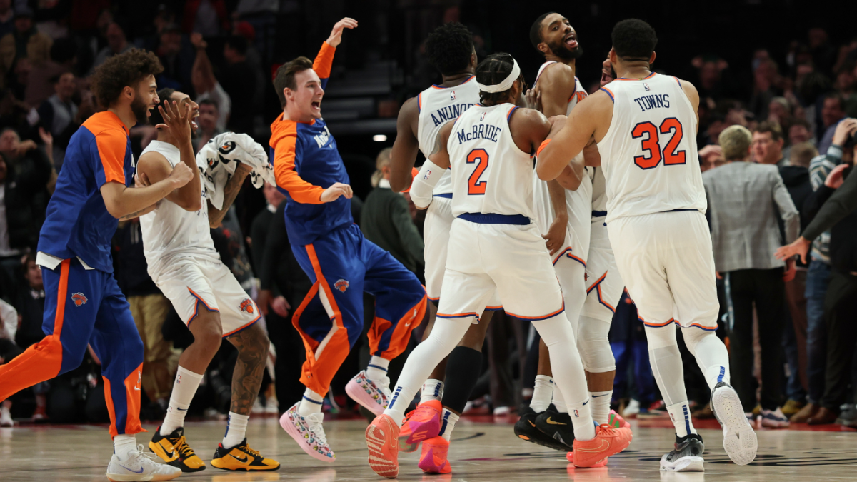 Mikal Bridges game-winner bails out Josh Hart after rare blunder nearly costs Knicks against Blazers - CBSSports.com