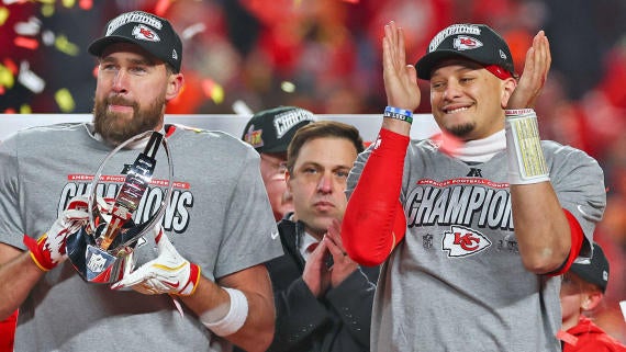 getty-travis-kelce-patrick-mahomes-chiefs.jpg
