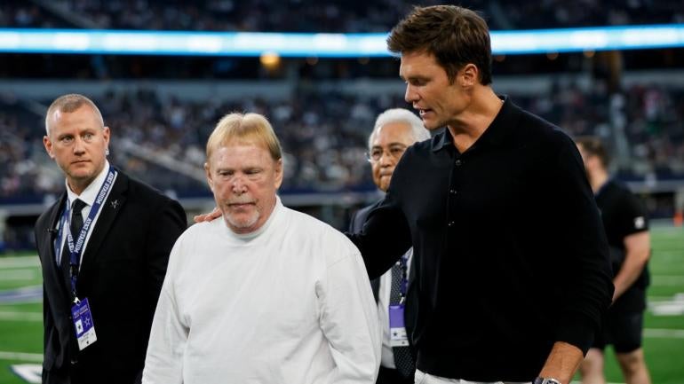 tom-brady-raiders.jpg