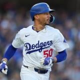 mookie-betts-dodgers.jpg