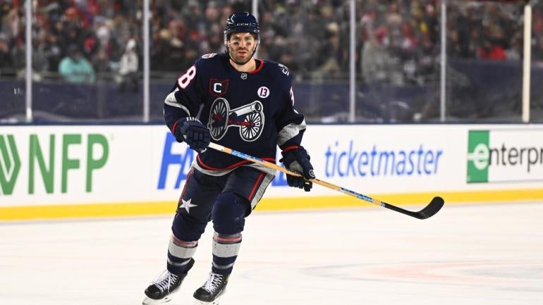 boone-jenner-blue-jackets-getty-images.jpg