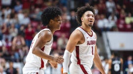 2025 March Madness predictions: NCAA bracket expert picks against the spread, Elite Eight odds for Saturday