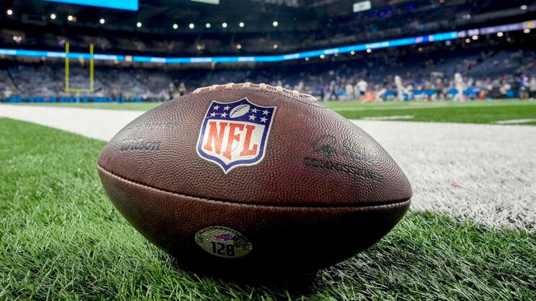 nfl-football-g.jpg