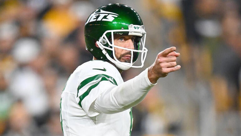 Usti-Aaron-Rodgers-Jets.jpg