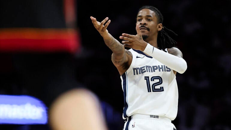 ja-morant-grizzlies-gun-g.jpg