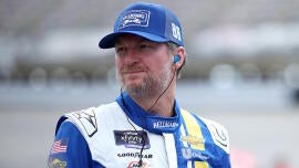 NASCAR legend Dale Earnhardt Jr. clears up trademark dispute with Ravens' Lamar Jackson over stylized No. 8