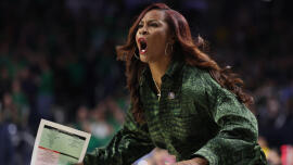 Way-too-early women's college basketball Power Rankings: Notre Dame, USC take nosedives; UConn at No. 1