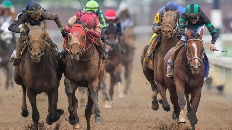 horse-racing-6-usatsi.jpg