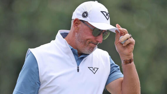 getty-phil-mickelson-masters-friday.jpg