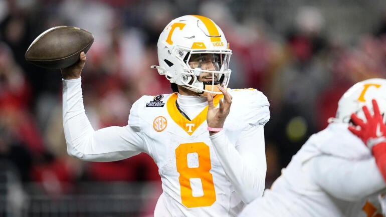 nico-iamaleava-tennessee-usatsi.jpg