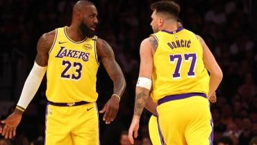 luka-lebron-lakers-usatsi-cbs.jpg