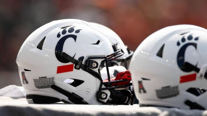 cincinatti-bearcats-1.jpg