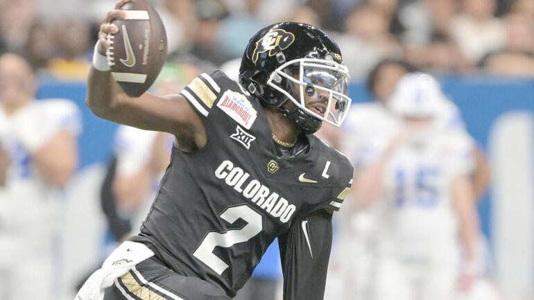 The Colorado Buffaloes play the Brigham Young Cougars in the Valero Alamo Bowl